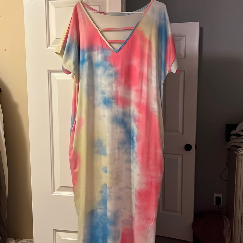 Womens sz M short sleeve maxi length dress